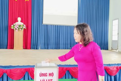 Chung tay Ủng hộ đồng bào bị lũ lụt